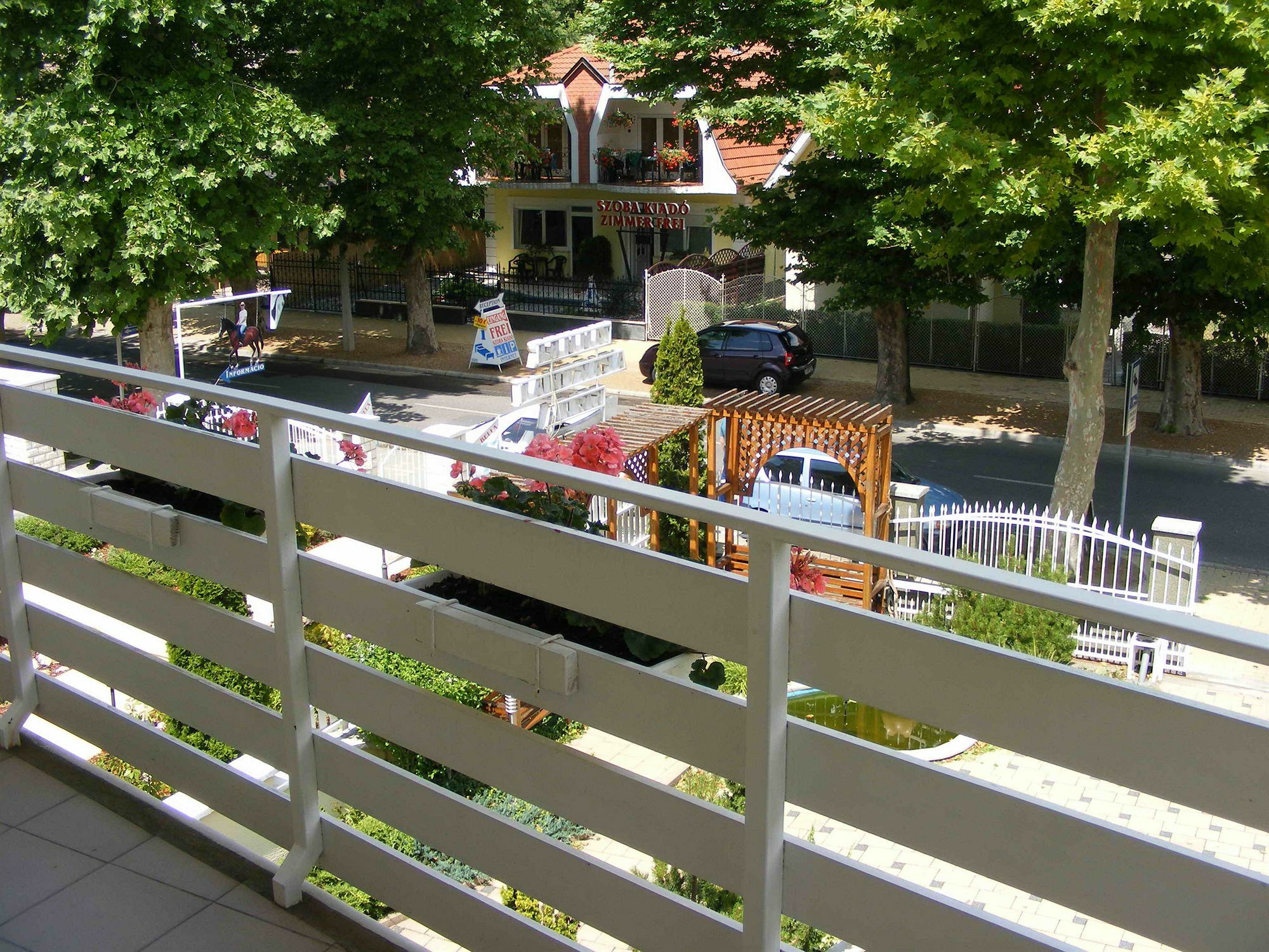 Arizona Apartman Шіофок Екстер'єр фото